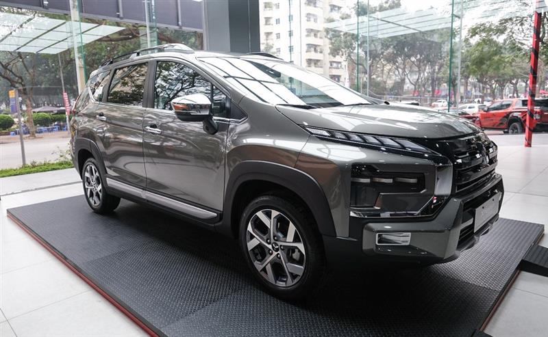 So sánh nhanh Mitsubishi Xpander Cross 2023 với phiên bản cũ, nhiều thay đổi hấp dẫn đáng lưu ý